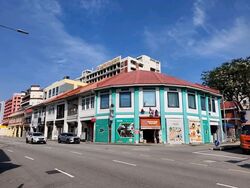 Sims Avenue (D14), Shop House #565062211